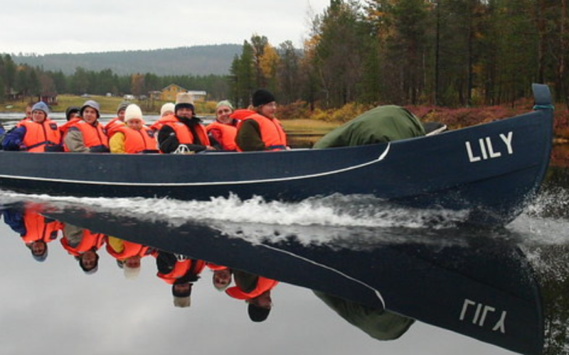 GOLD PANNING & SAMI CULTURE AT LEMMENJOKI