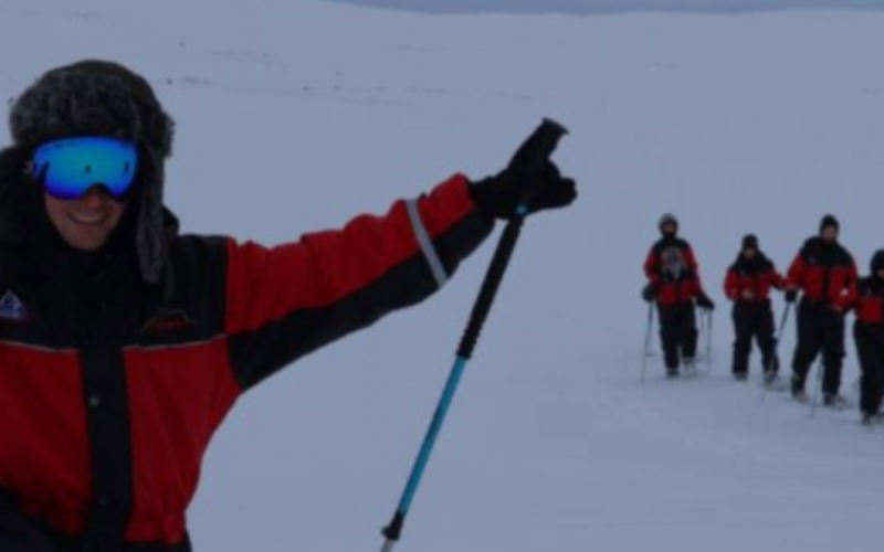 SNOWSHOE ADVENTURE